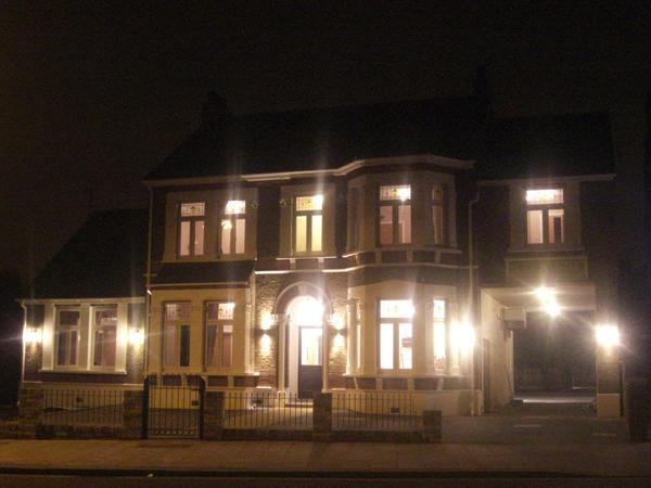 Devonshire Hotel Hornchurch Екстериор снимка